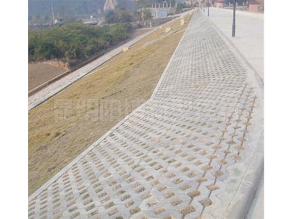 云南護(hù)坡植草磚如何保護(hù)生態(tài)環(huán)境？