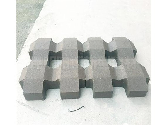 植草磚的養(yǎng)護(hù)要注意哪些事項(xiàng)？云南陽博水泥分享